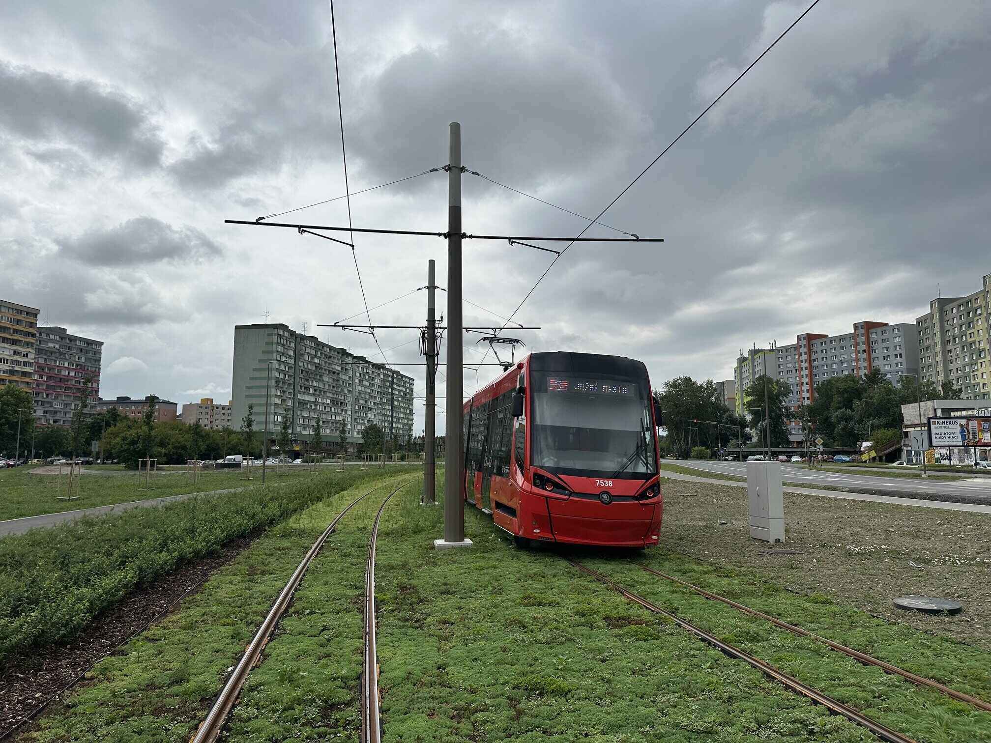 1. den ostrého provozu tramvají na nové trati v Petržalce. Foto: Martin Žarnovický