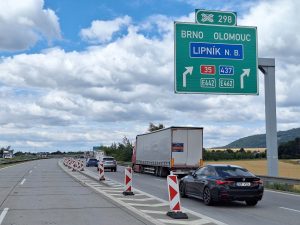 Uzavřená část D1 kolem Lipníku nad Bečvou.
Foto: ŘSD
