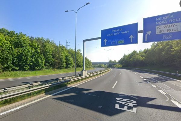 Silnice I/6 v Karlových Varech. Foto: Google Street View