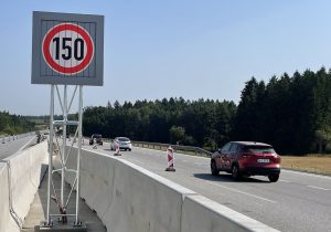 Proměnlivé značky umožní na D3 rychlost 150 km/h. Autor: Zdopravy.cz/Jan Šindelář