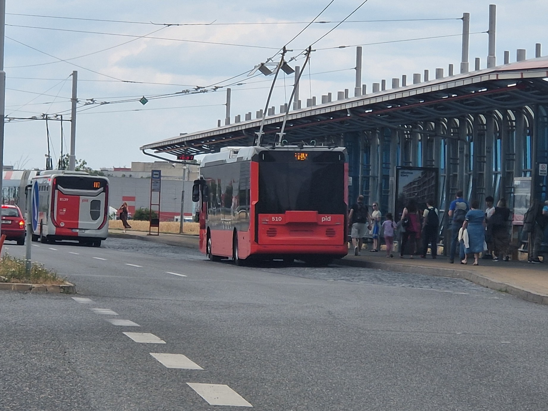 Trolejbus Bozankaya SNG 12T během homologační jízdy v Letňanech. Foto: Zdopravy.cz, Jan Nevyhoštěný