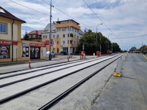 Oprava tramvajové trati na Bílé hoře v Praze (stav 7. 7. 2025). Foto: Zdopravy.cz