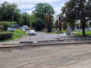Rekonstrukce Karlovarské ulice v Praze (stav 7. 7. 2025). Foto: Zdopravy.cz
