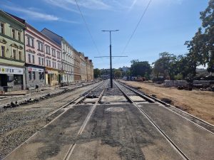 Rekonstrukce a narovnání tramvajové trati u pražského výstaviště. Foto: Zdopravy.cz