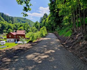 Proměna trati Loket -Horní Slavkov, stav červen 2025. Foto: Chládek & Tintěra