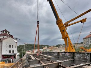 Demontáž železničního mostu Hřebík na pražském Smíchově. Foto: TSK