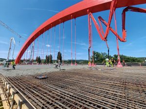 Betonáž střední části mostu přes Moravu na D55. Foto: Pragoprojekt