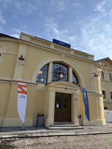 Železniční stanice Žatec. Foto: Chládek & Tintěra