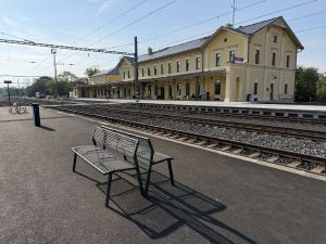 Železniční stanice Žatec. Foto: Chládek & Tintěra