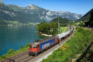 Nákladní vlak SBB Cargo v čele s lokomotivou Re620. Foto: Dario Haeusermann / SBB