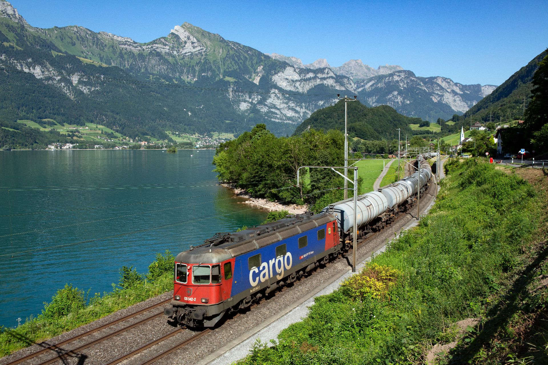 Nákladní vlak SBB Cargo v čele s lokomotivou Re620. Foto: Dario Haeusermann / SBB