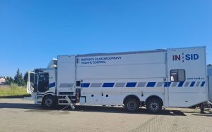 První mobilní kontrolní jednotka přezdívaná STK na kolech pro Inspekci silniční dopravy. Foto: INSID