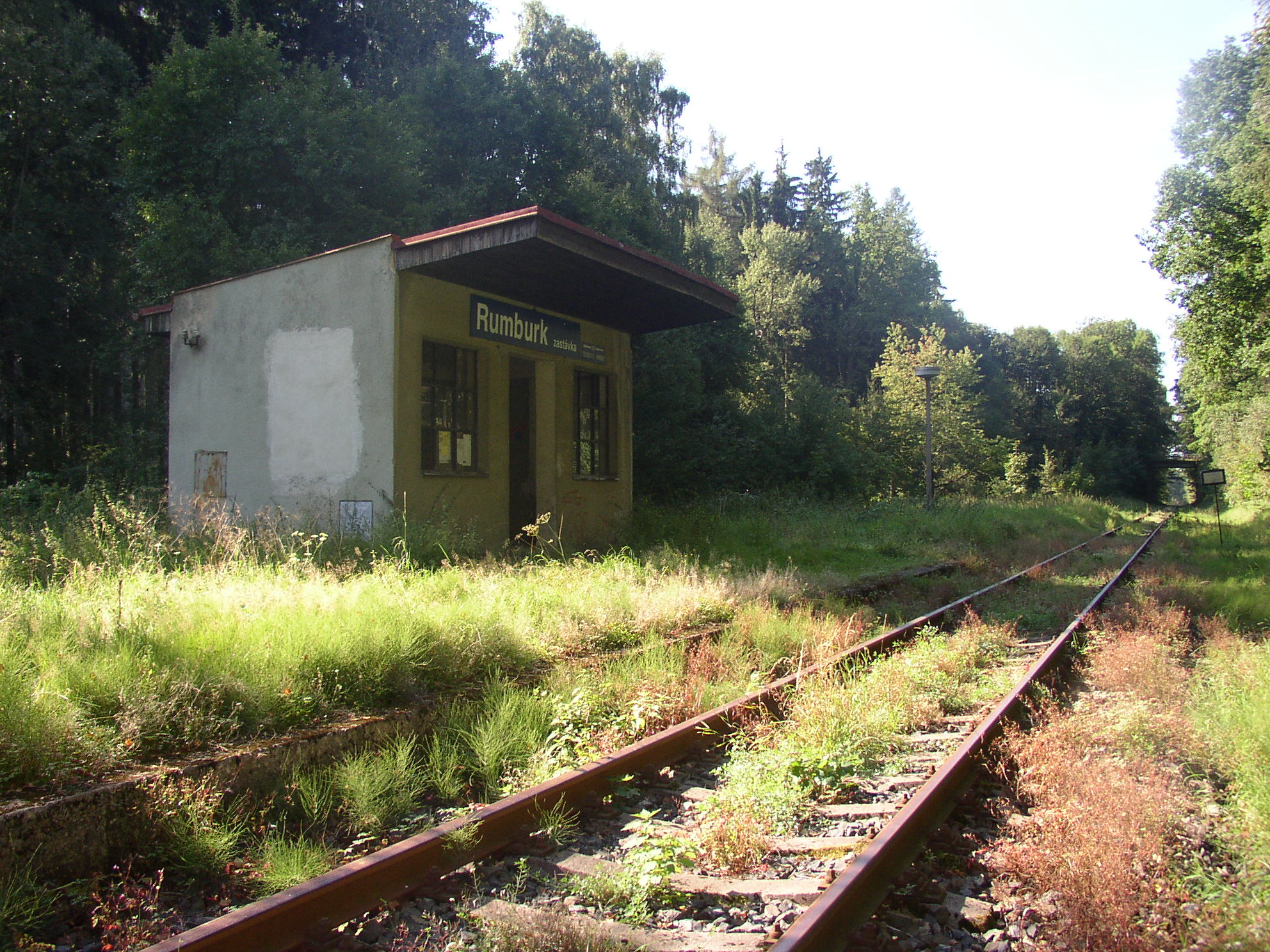 Trať Rumburk - Ebersbach. Autor: Mirek256 – Vlastní dílo, CC BY-SA 3.0, https://commons.wikimedia.org/w/index.php?curid=16316992