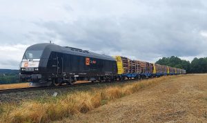 Nákladní vlak firmy CityRail z Boru do Salcburku dva kilometry od Svojšína. Pramen: CityRail