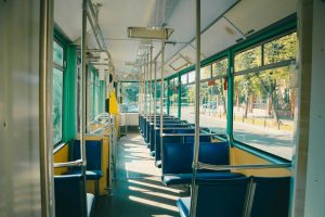 Tramvaj Schindler Be 4/8 ve Lvově. Foto: Lvivelektrotrans