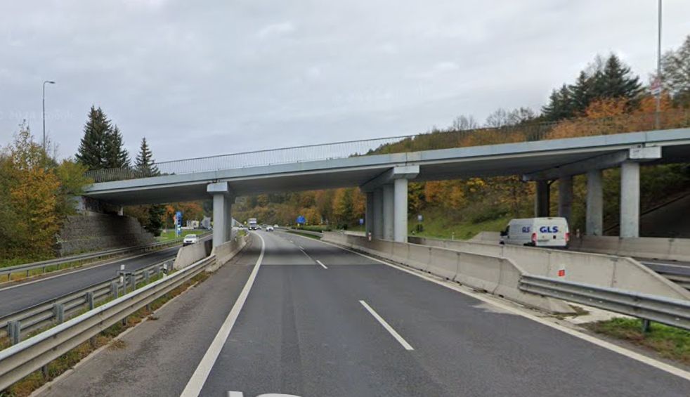 Most přes silnici I/35 v Hodkovicích nad Mohelkou. Foto: Google Street View
