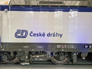 Lokomotiva Siemens Vectron s maximální provozní rychlostí 230 km/h v barvách ČD. Foto: Zdopravy.cz