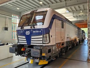 Lokomotiva Siemens Vectron s maximální provozní rychlostí 230 km/h v barvách ČD. Foto: Zdopravy.cz