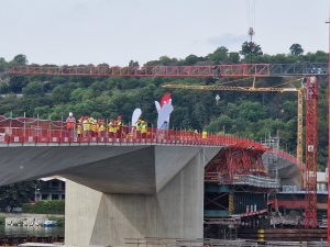 Kontrolní den na dokončovaném Dvoreckém mostě v Praze (10. září 2025). Foto: Zdopravy.cz