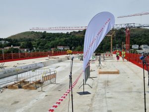 Kontrolní den na dokončovaném Dvoreckém mostě v Praze (10. září 2025). Foto: Zdopravy.cz
