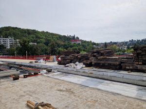 Kontrolní den na dokončovaném Dvoreckém mostě v Praze (10. září 2025). Foto: Zdopravy.cz