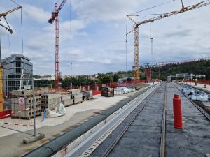 Kontrolní den na dokončovaném Dvoreckém mostě v Praze (10. září 2025). Foto: Zdopravy.cz