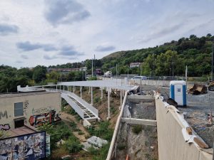 Kontrolní den na dokončovaném Dvoreckém mostě v Praze (10. září 2025). Foto: Zdopravy.cz