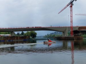 Poslední dokončované pole Dvoreckého mostu v Praze (10. září 2025). Foto: Zdopravy.cz
