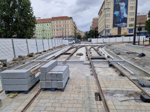 Přestavba Václavského náměstí spojená s návratem tramvajové trati (stav v září 2025). Foto: Zdopravy.cz / Jan Nevyhoštěný