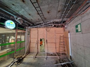 Přestavba Václavského náměstí spojená s návratem tramvajové trati (stav v září 2025). Foto: Zdopravy.cz / Jan Nevyhoštěný