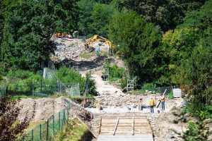 Kompletní rekonstrukce lanové dráhy na Petřín (stav srpen 2025). Foto: DPP