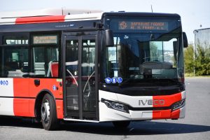 První autobus Iveco Urbanway 18M Hybrid s asistenční výbavou ADAS. Foto: DPP, Zdeněk Bek