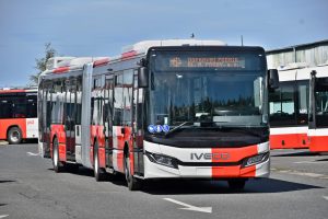 První autobus Iveco Urbanway 18M Hybrid s asistenční výbavou ADAS. Foto: DPP, Zdeněk Bek