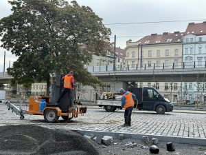Rekonstrukce tramvajové trati v ulici U Výstaviště finišuje. Foto: DPP – Dominika Brabcová