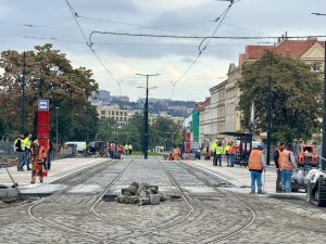 Rekonstrukce tramvajové trati v ulici U Výstaviště finišuje. Foto: DPP – Dominika Brabcová