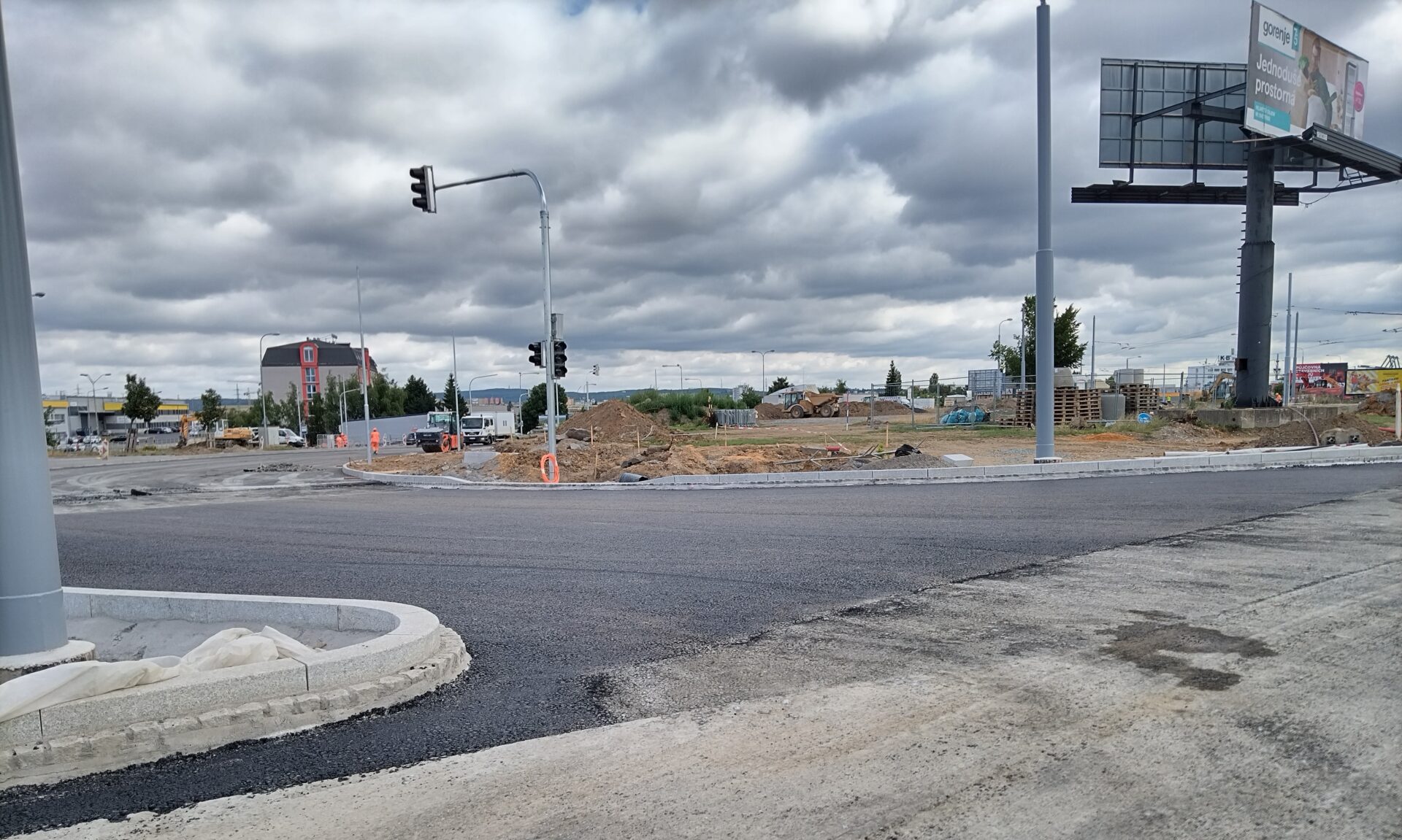 Okružní křižovatka u Makra v Plzni. Foto: ŘSD