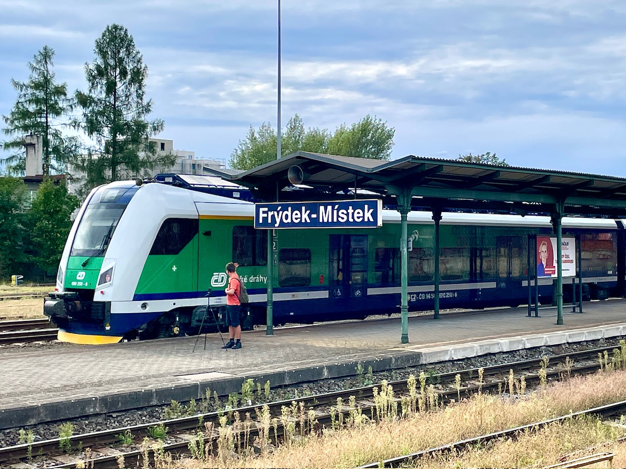 Bateriová jednotka 691.2 (BEMU) Regiopanter dopravce České dráhy (ČD) ve stanici Frýdek-Místek. Foto: Zdopravy.cz / Vojtěch Očadlý