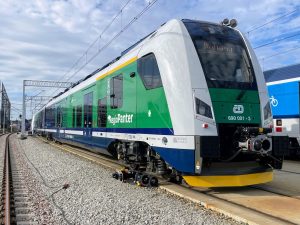 První BEMU jednotka 690.0 pro Moravskoslezský kraj od Škody. Foto: Jan Sůra / Zdopravy.cz