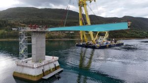 Stavba mostu přes záliv Ramfjord (září 2025). Pramen: Metrostav Norge