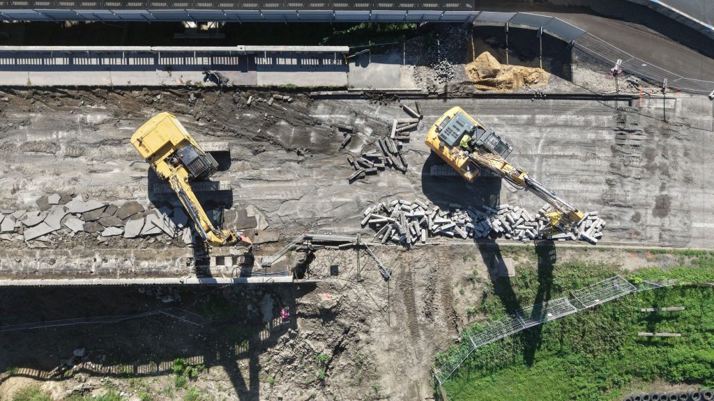 Demolice mostu v Poštorné. Foto: ŘSD