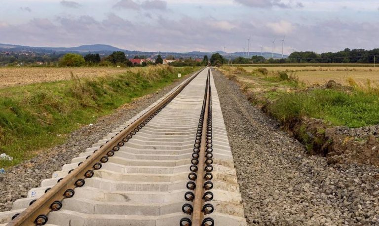 Oprava peážní trati přes Polsko mezi Hrádkem nad Nisou a Žitavou. Foto: Martin Půta / Facebook.com