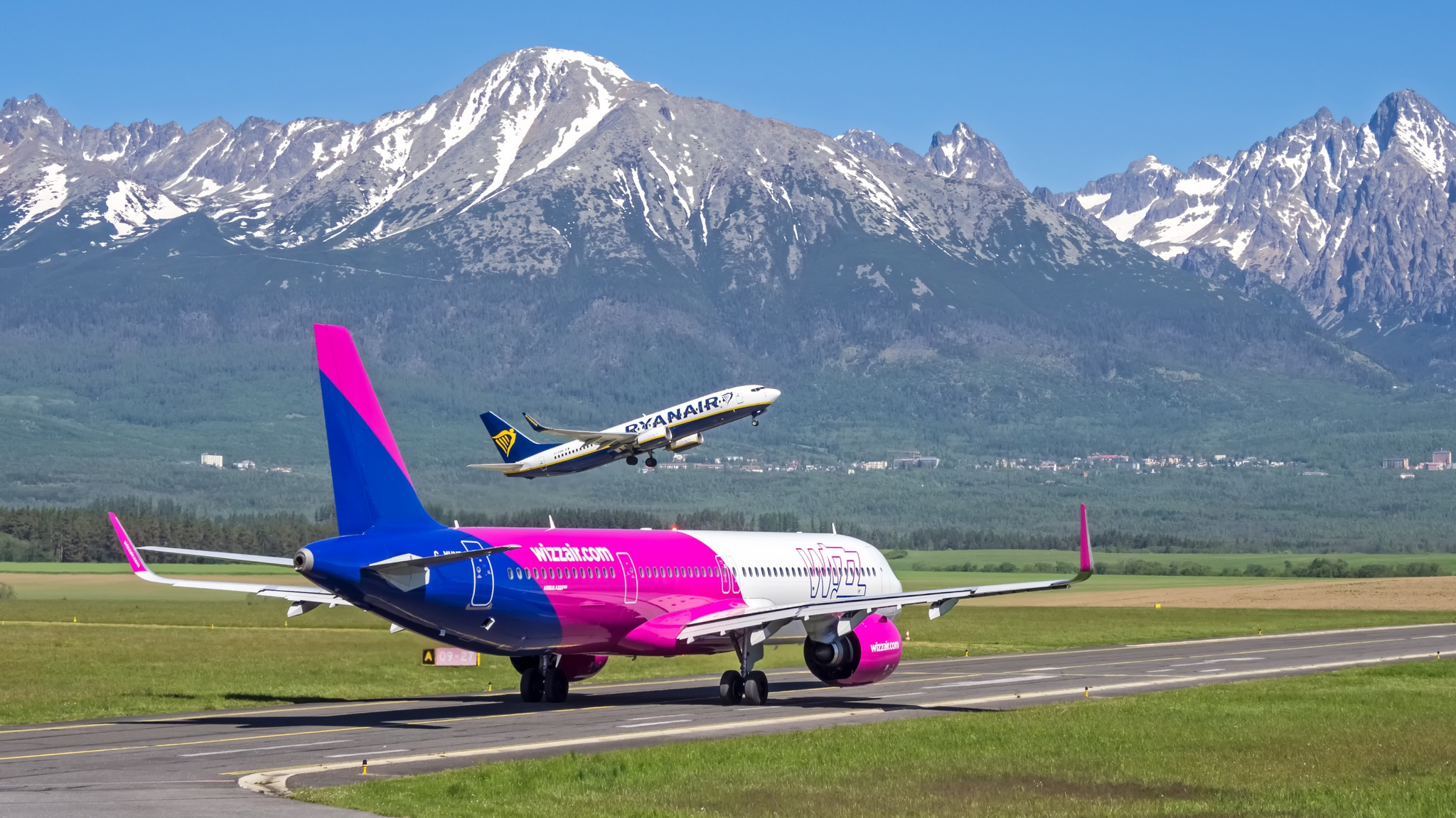 Letouny společností Wizz Air a Ryanair a Letiště Poprad-Tatry. Zdroj: Letisko Poprad-Tatry