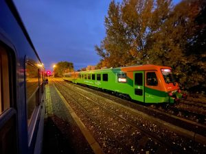 Vlak GW Trainu ve Středoklukách. Autor: Zdopravy.cz/Ondřej Kubala