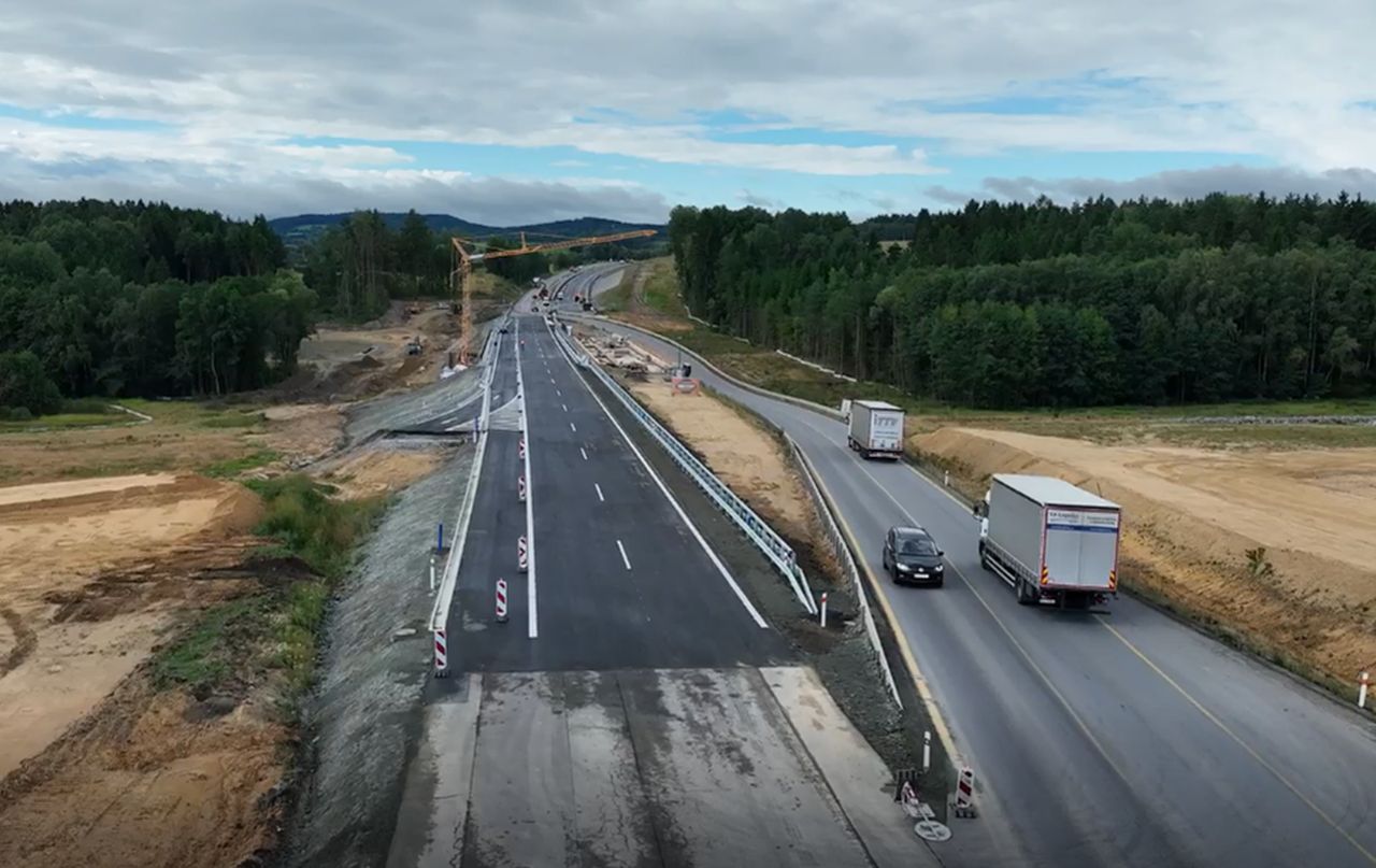 Stavba dálnice D3 Nažidla - Dolní Dvořiště. Pramen: ŘSD