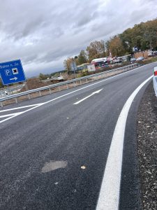 Prodloužení odbočovacího a připojovacího pruhu k odpočívce Bakov, přezdívané Letadlo. Foto: Zdopravy.cz / J. Nevyhoštěný