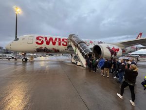 Nástup na první let Airbusu A350 letecké společnosti Swiss do Prahy.
Foto: roflcopter.jpg