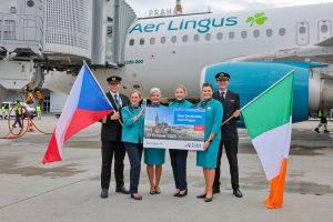 Inaugurační let Aer Lingus Cork - Praha.
Foto: Letiště Praha