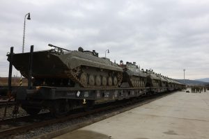 Transport vojenské techniky.
Zdroj: 72. mechanizovaný prapor "Generálmajora Josefa Buršíka" 