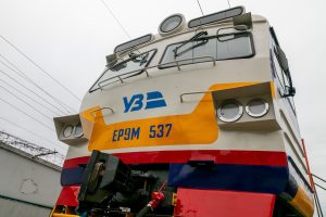 Lokomotiva na Ukrajině.
Zdroj: Ukrajinské dráhy (Ukrzaliznytsia)