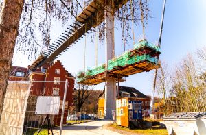 Unikátní mostní konstrukce Gottleubatalbrücke v Pirně během léta 2025. Foto: Metrostav